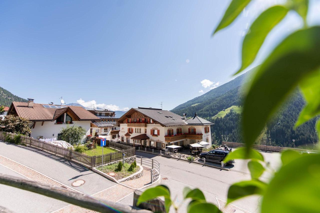 Hotel Stilfserhof Exteriér fotografie